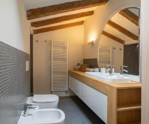 Apartment La Finestra Charme&relax Bergamo